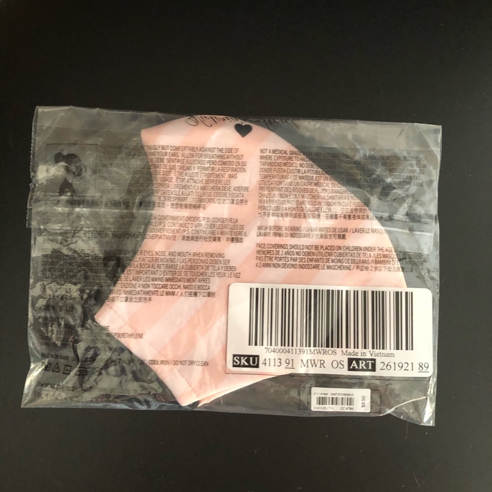 New Victoria Secret iconic signature striped Mask - Picture 5 of 13